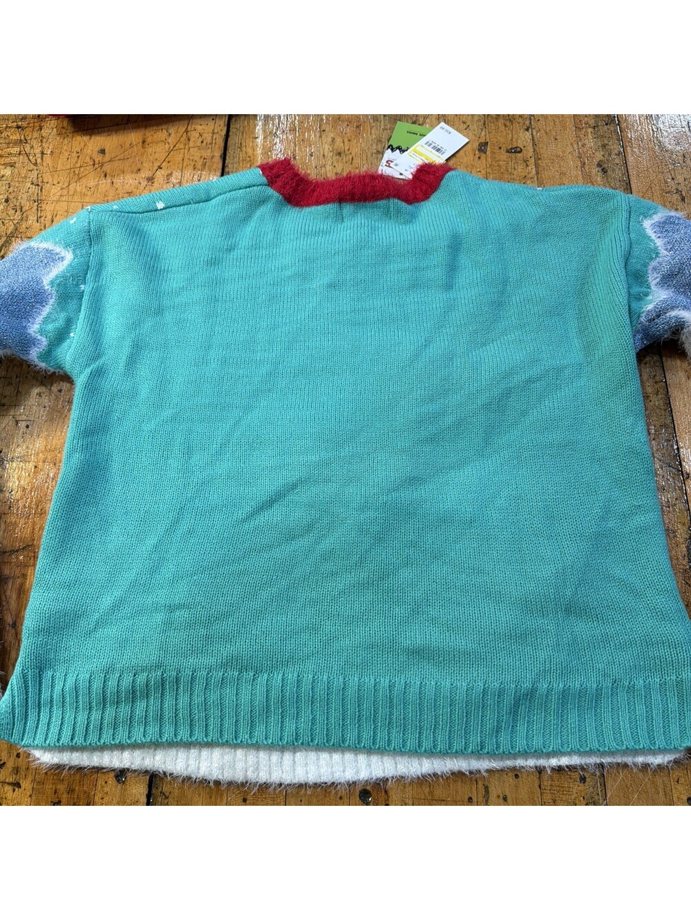 Women's Snoopy Christmas Sweater Holiday Peanuts Snow Ski Small NWT - Picture 7 of 10